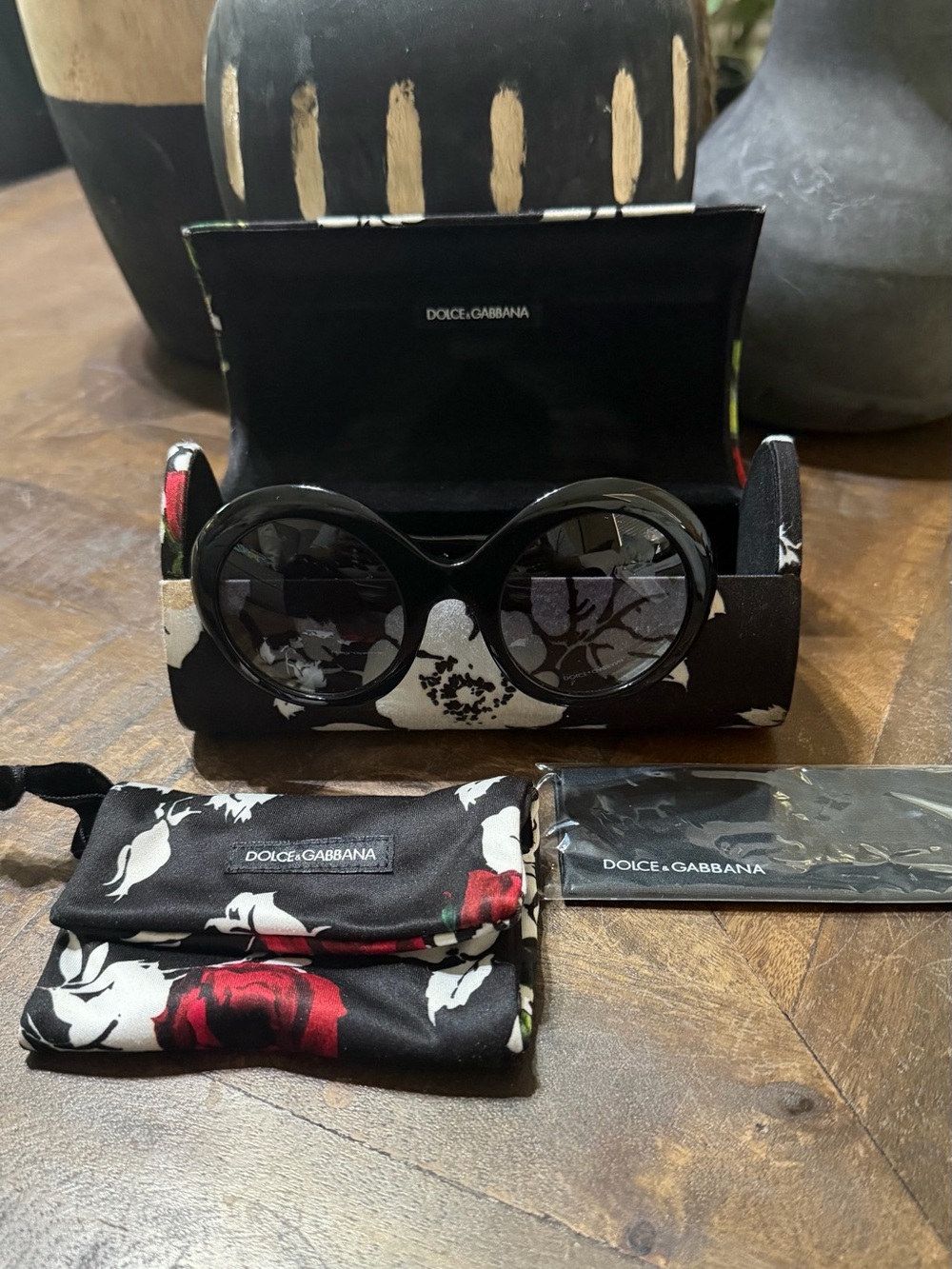 EUC Dolce & Gabbana Black Lace Round Sunglasses Italy w/ Floral Case
